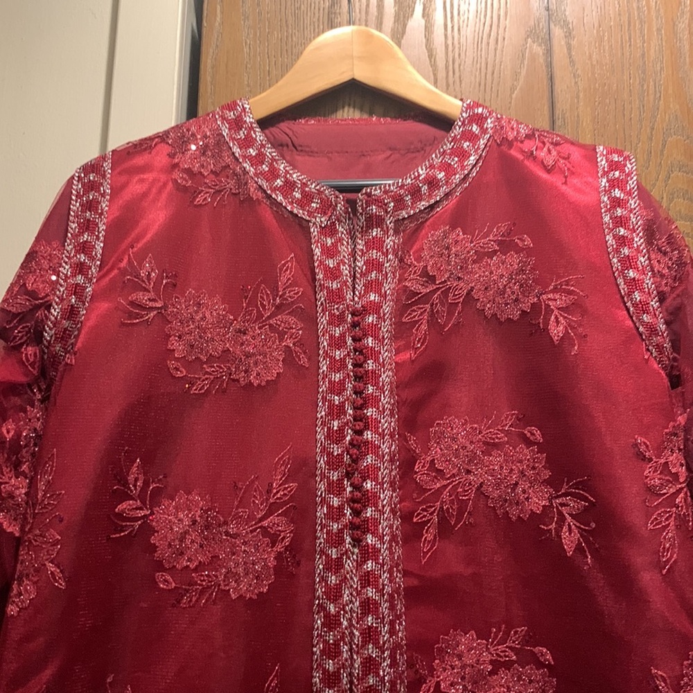 Women’s Burgundy 2 Piece Abaya(measurements in photos) - Picture 2 of 11